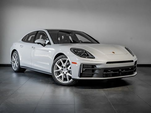 New 2026 Porsche Panamera 4 image 9