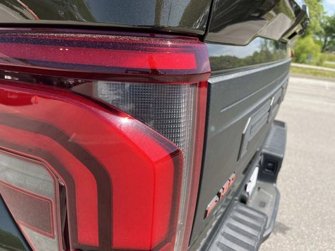 Used 2024 Ford F150 Raptor AWD/4WD image 10