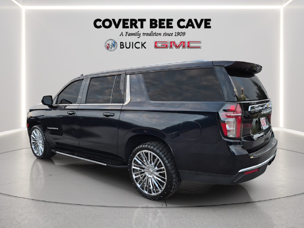 Used 2023 Chevrolet Suburban LS w/ Driver Alert Package RWD image 7