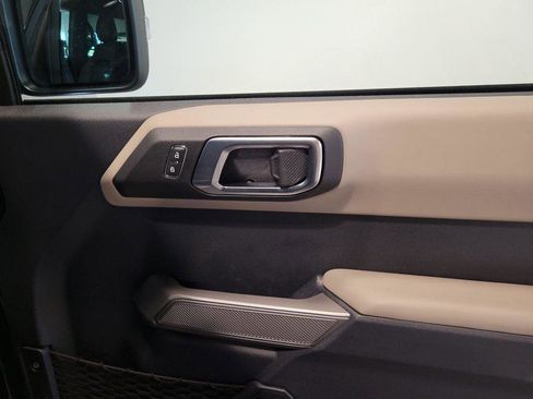 Used 2022 Ford Bronco Wildtrak image 30