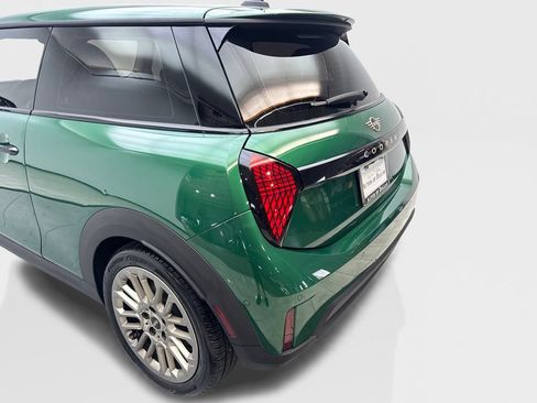 Used 2025 MINI Cooper S FWD image 19
