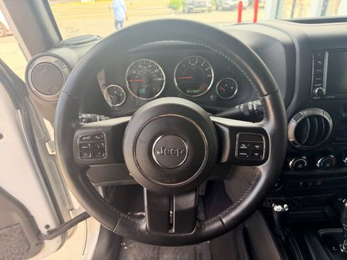 Used 2017 Jeep Wrangler Unlimited Sport w/ Quick Order Package 24S AWD/4WD image 17