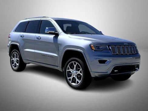 Used 2020 Jeep Grand Cherokee Overland AWD/4WD image 3