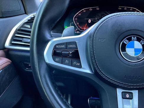 Used 2022 BMW X5 xDrive40i w/ M Sport Package AWD/4WD image 10