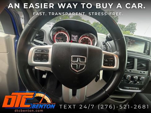 Used 2019 Dodge Grand Caravan SE w/ UConnect Hands-Free Group FWD image 10