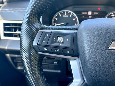 Used 2024 Mitsubishi Outlander AWD image 45