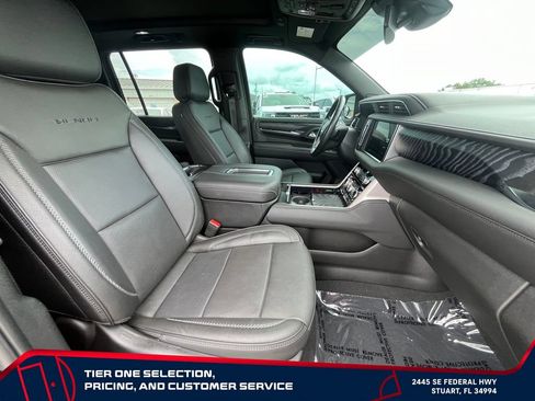 Used 2024 GMC Yukon XL Denali AWD/4WD image 21
