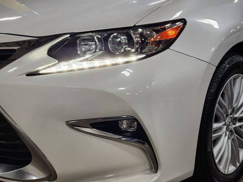 Used 2017 Lexus ES 350 image 15