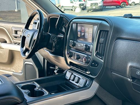 Used 2018 Chevrolet Silverado 1500 LTZ Z71 w/ Redline Edition image 5