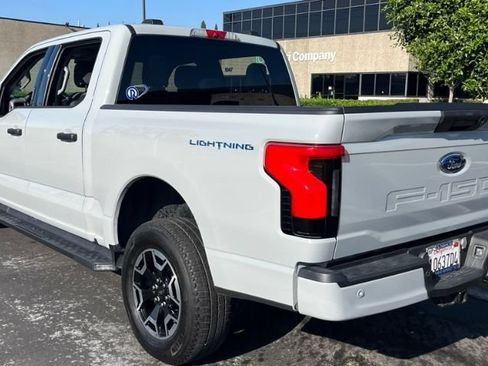Used 2023 Ford F150 Lightning XLT AWD/4WD image 3