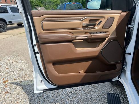 Used 2020 RAM 1500 Limited AWD/4WD image 11