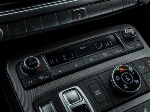 Used 2021 Hyundai Palisade Calligraphy image 18