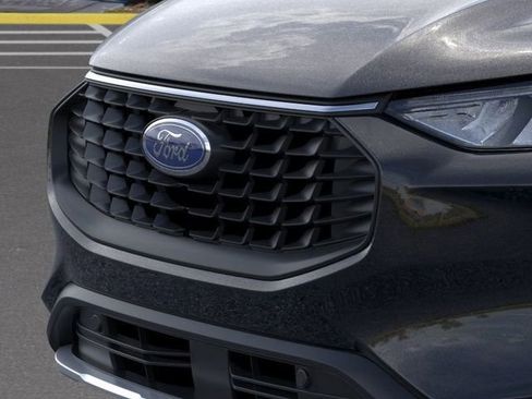 New 2025 Ford Escape SE image 17