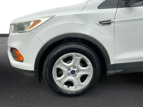 Used 2017 Ford Escape S image 13