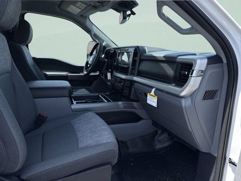 New 2026 Ford F450 XLT w/ XLT Value Package AWD/4WD image 18