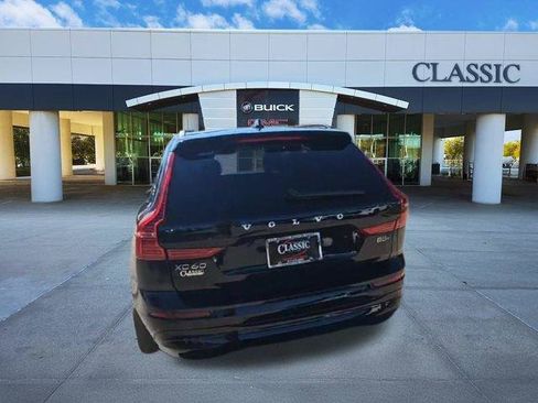Used 2022 Volvo XC60 B5 Momentum w/ Climate Package AWD/4WD image 8