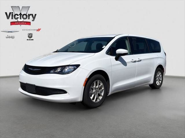 Certified 2023 Chrysler Voyager LX FWD image 1
