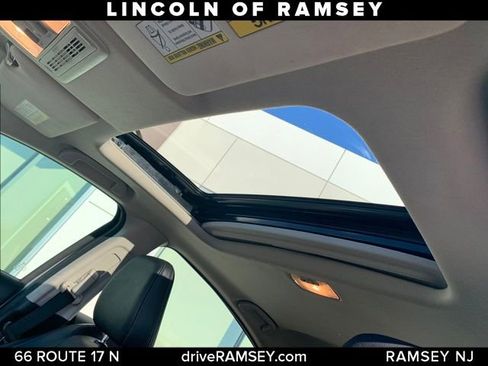 Used 2022 Honda HR-V EX-L image 14