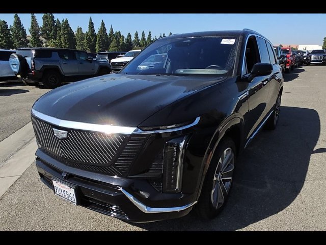 Used 2026 Cadillac Vistiq Luxury AWD/4WD image 4