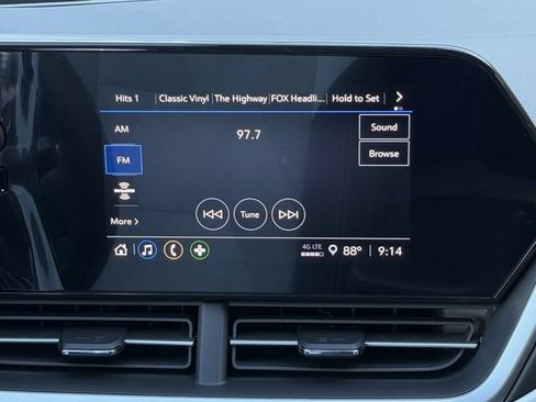 New 2026 Chevrolet Trax LS w/ LS Convenience Package FWD image 14