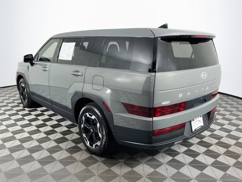 Used 2024 Hyundai Santa Fe SE FWD image 6
