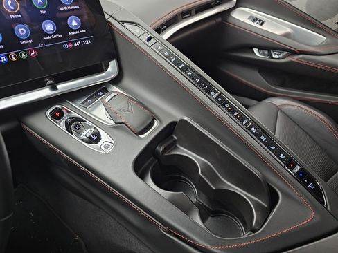 Used 2021 Chevrolet Corvette Stingray Premium Conv w/ Battery Protection Package image 30