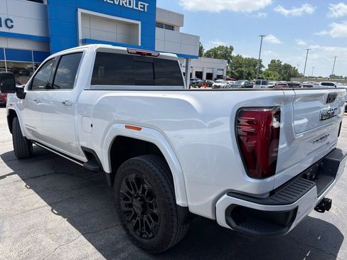 Used 2025 GMC Sierra 2500 Denali Ultimate AWD/4WD image 4