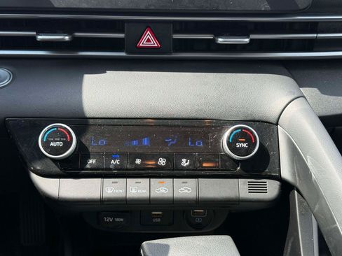 Used 2021 Hyundai Elantra SEL FWD image 22
