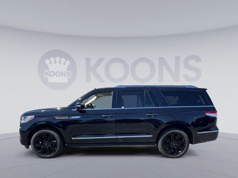 Used 2024 Lincoln Navigator L Reserve AWD/4WD image 2