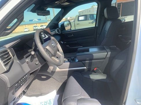 New 2026 Toyota Tundra Limited AWD/4WD image 22