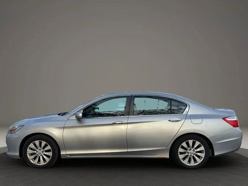 Used 2014 Honda Accord EX image 2