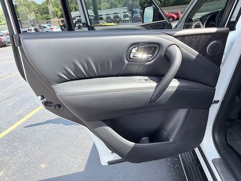 Used 2022 Nissan Armada Platinum w/ Captain's Chairs Package AWD/4WD image 29