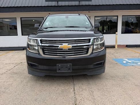 Used 2020 Chevrolet Tahoe LS RWD image 2