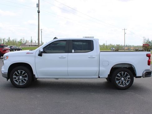 Used 2023 Chevrolet Silverado 1500 LT w/ Z71 Off-Road Package image 6
