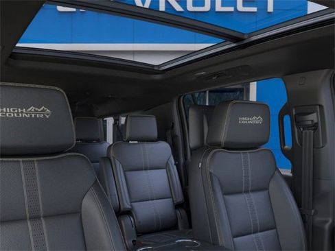 New 2025 Chevrolet Suburban High Country image 24