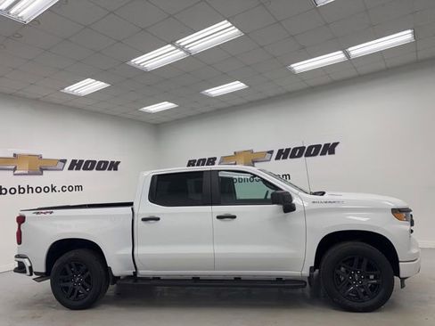 New 2026 Chevrolet Silverado 1500 Custom AWD/4WD image 4