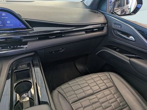 Used 2023 Cadillac Escalade V w/ LPO, ONYX Package AWD/4WD image 19