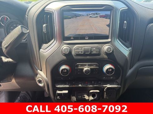 Used 2021 Chevrolet Silverado 1500 LT w/ Texas Edition Plus AWD/4WD image 9