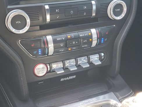 Used 2018 Ford Mustang GT Premium w/ Equipment Group 401A RWD image 18
