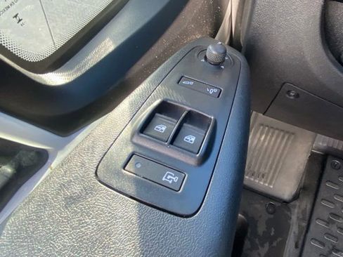 Used 2024 RAM ProMaster 2500 w/ Convenience Group image 18