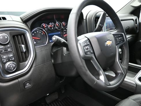 Used 2019 Chevrolet Silverado 1500 LTZ w/ LTZ Plus Package image 12