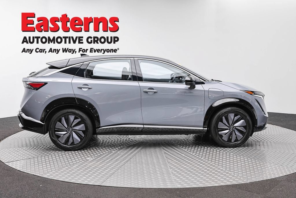 Used 2023 Nissan Ariya FWD image 6