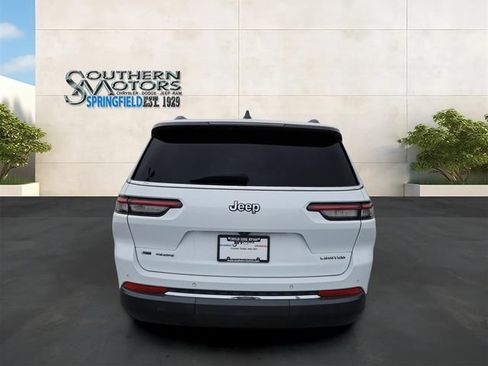 Used 2021 Jeep Grand Cherokee L Limited AWD/4WD image 4