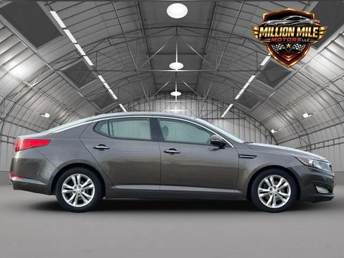 Used 2013 Kia Optima EX w/ Premium Pkg FWD image 7