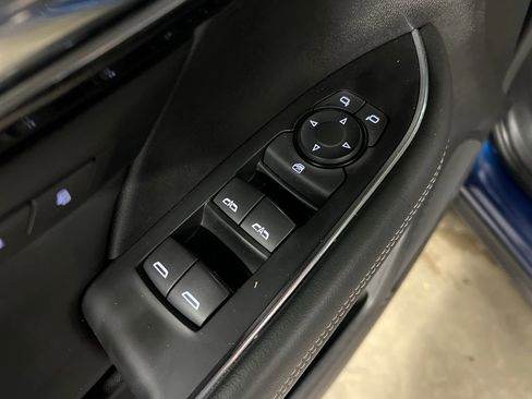 Certified 2023 Buick Envision Essence AWD/4WD image 16