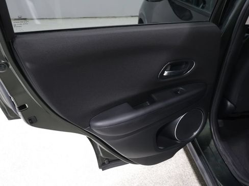 Used 2016 Honda HR-V EX image 19