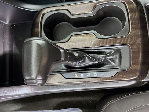 Used 2018 GMC Canyon SLE w/ SLE Convenience Package image 20