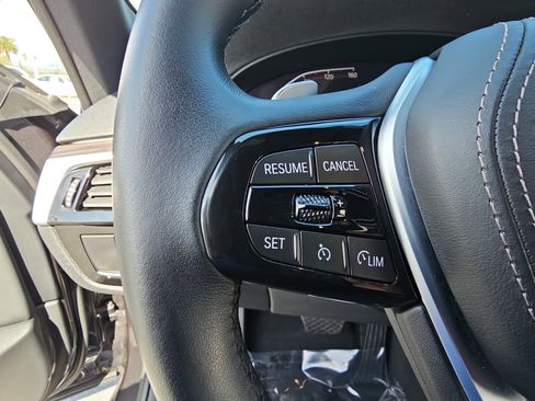 Used 2023 BMW 530i w/ Premium Package image 17