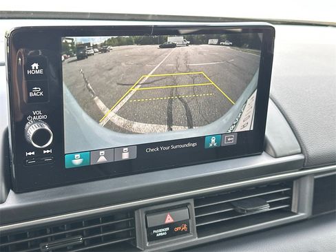 New 2025 Honda Pilot Touring image 27