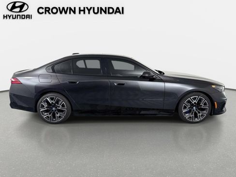 Used 2024 BMW i5 eDrive40i w/ M Sport Package RWD image 4